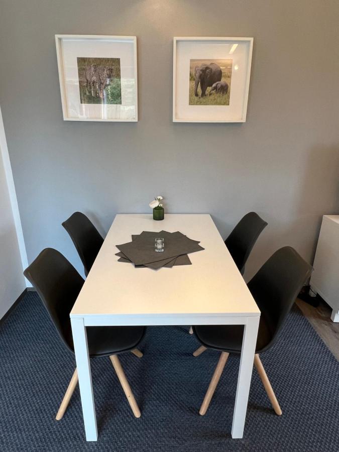 Ferienhaus Auszeit Mit Sauna Schwarz Buitenkant foto