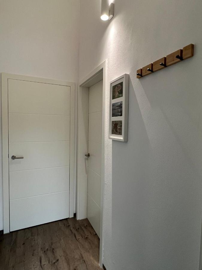 Ferienhaus Auszeit Mit Sauna Schwarz Buitenkant foto