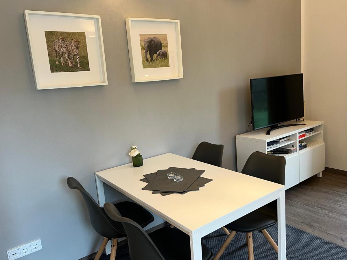 Ferienhaus Auszeit Mit Sauna Schwarz Buitenkant foto